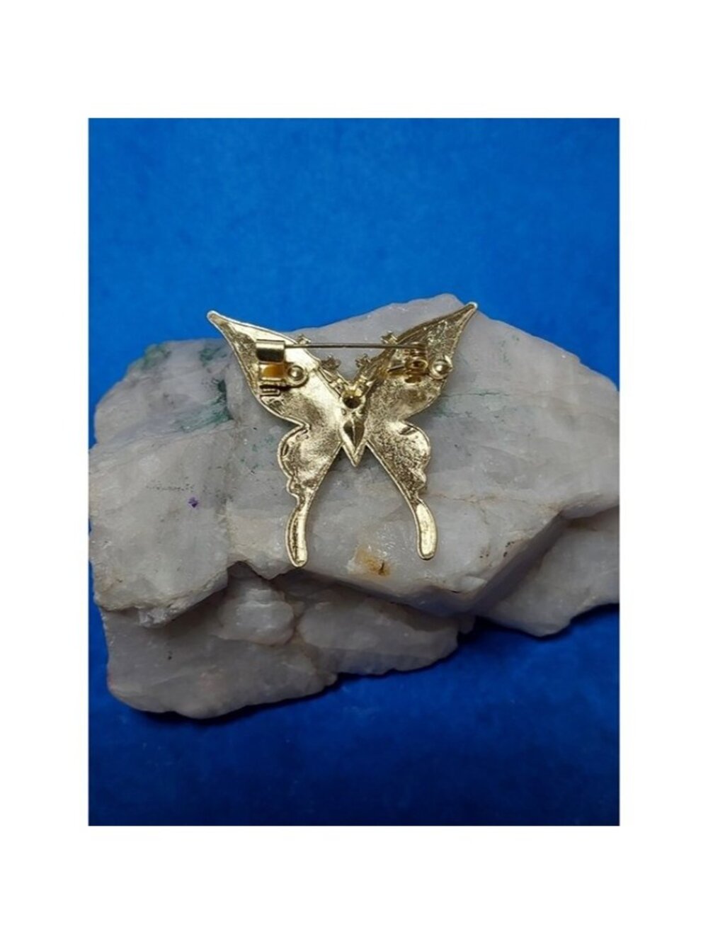Stunning Butterfly Crystal Pin Fashion Brooch in Black and Gold - Picture 4 of 5